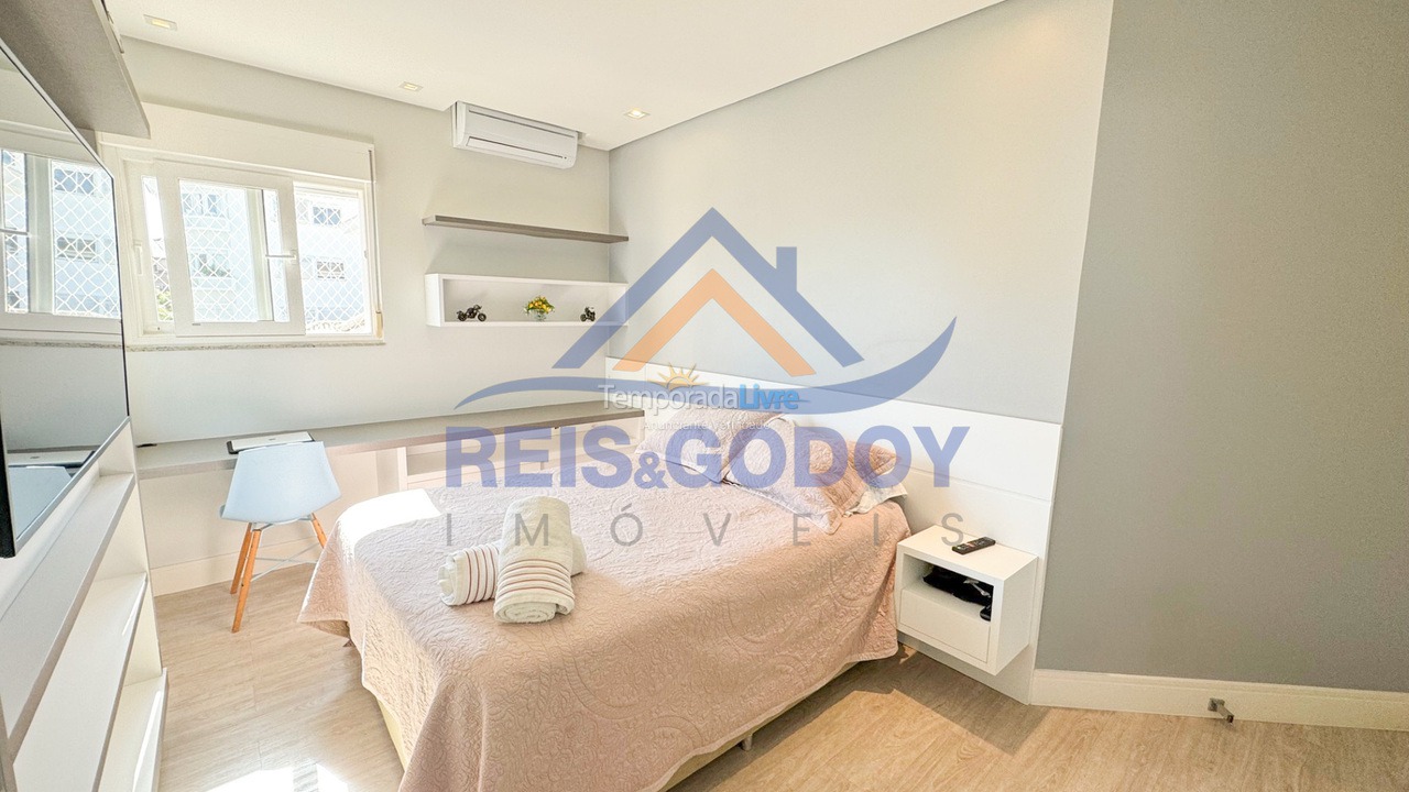 House for vacation rental in Florianopolis (Jurerê Internacional)