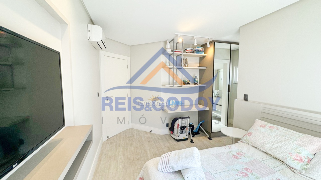 House for vacation rental in Florianopolis (Jurerê Internacional)