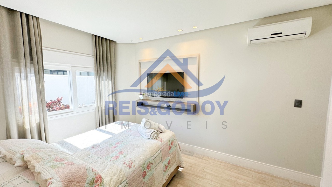 House for vacation rental in Florianopolis (Jurerê Internacional)