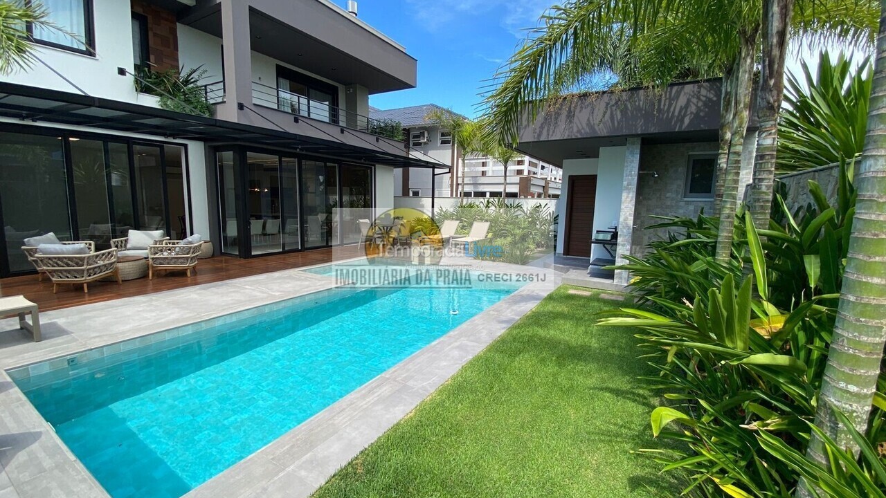 House for vacation rental in Florianopolis (Jurerê Internacional)