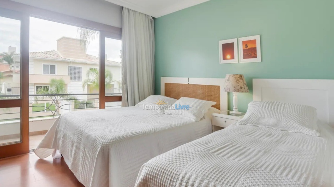 Casa para alquiler de vacaciones em Florianopolis (Jurerê Internacional)