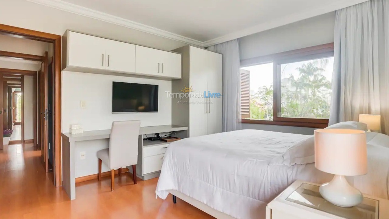 Casa para alquiler de vacaciones em Florianopolis (Jurerê Internacional)