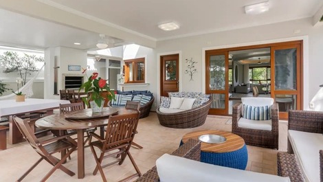 Espectacular casa para 18 personas, PRECIOS del VERANO SOLAMENTE por CONSULTA!