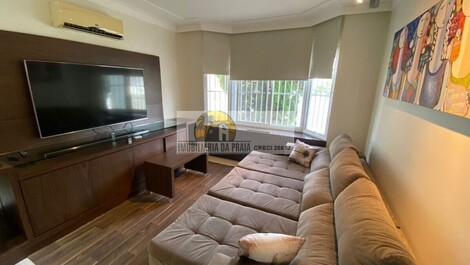 ESPETACULAR Casa de 04 dorm, piscina, em Jurerê, TARIFAS SOB.CONSULTA