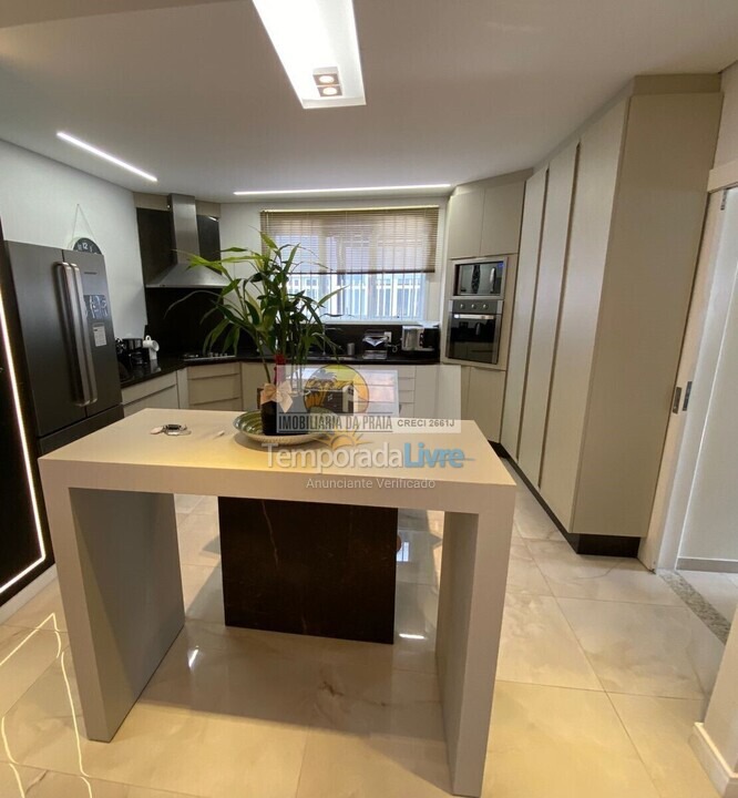 Casa para aluguel de temporada em Florianopolis (Jurerê Internacional)