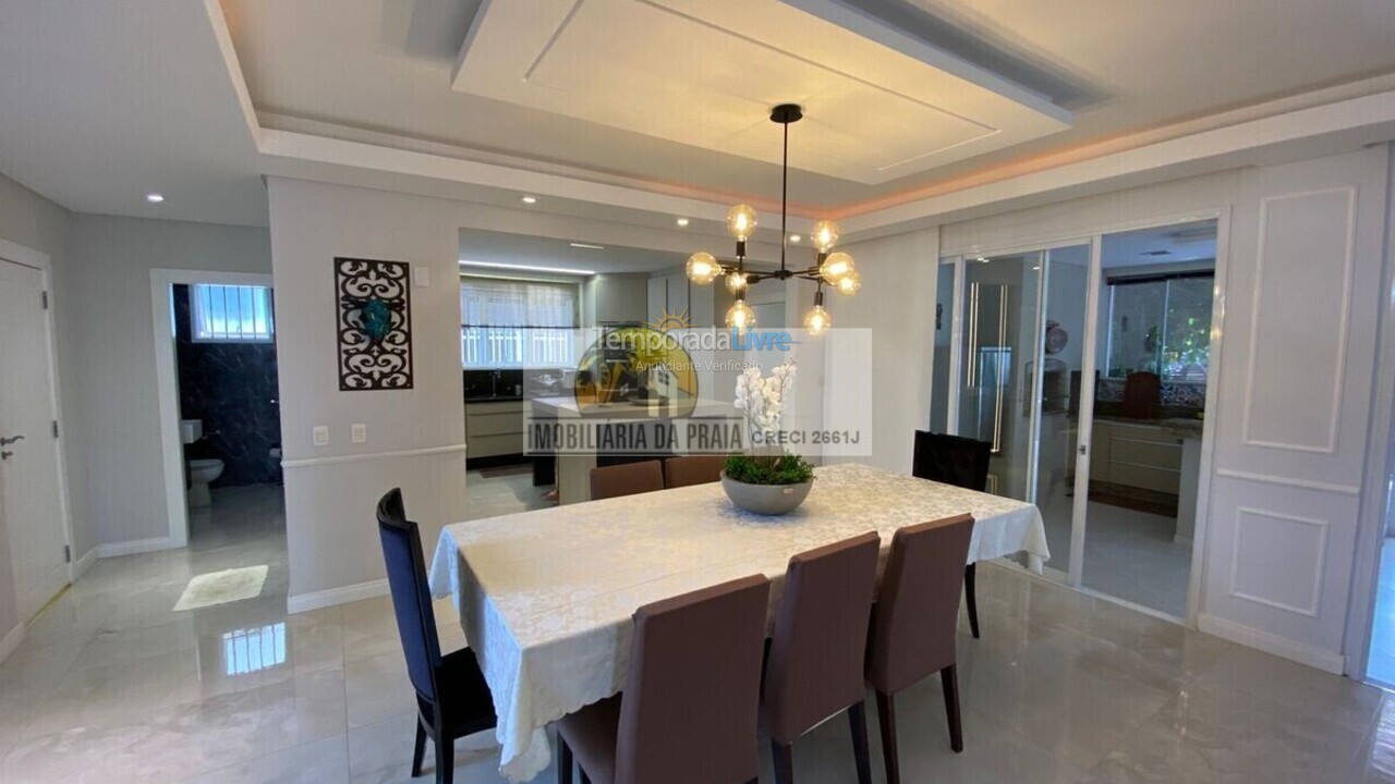 Casa para aluguel de temporada em Florianopolis (Jurerê Internacional)