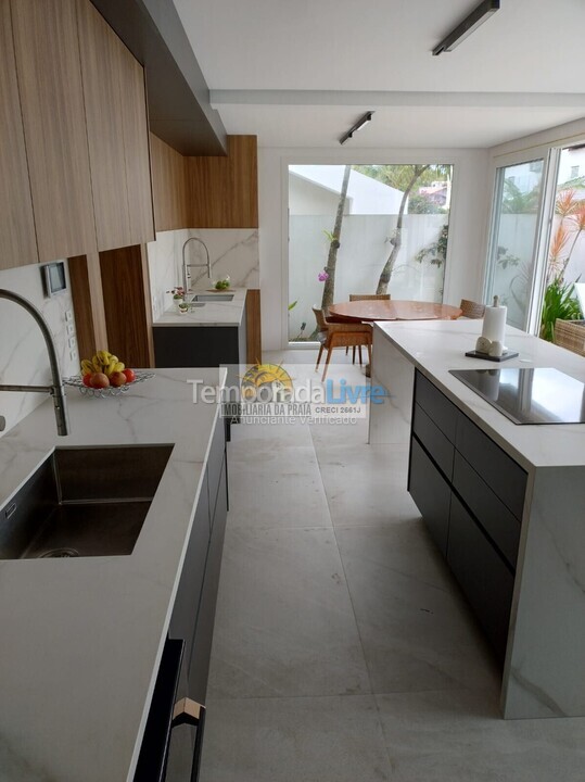 House for vacation rental in Florianopolis (Jurerê Internacional)