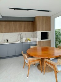 House with 05 bedrooms, pool, SUMMER RATES ONLY BY CONSULTATION!