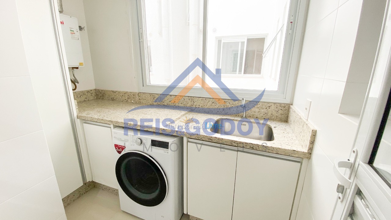 Apartamento para aluguel de temporada em Florianópolis (Jurere Tradicional)