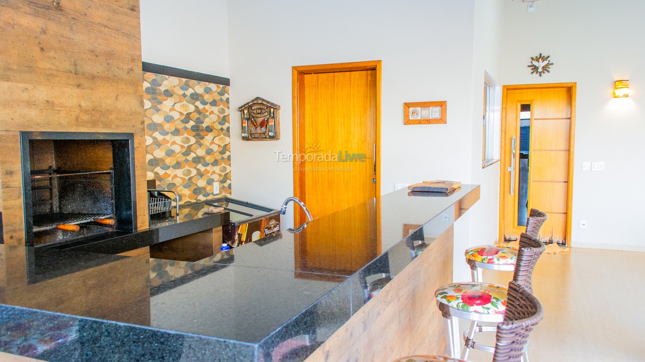 Casa para alquiler de vacaciones em Olímpia (Thermas Dos Laranjais)