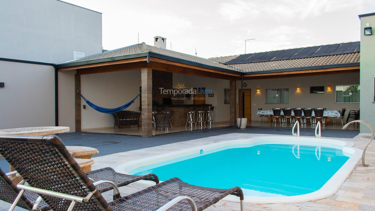 Casa para alquiler de vacaciones em Olímpia (Thermas Dos Laranjais)