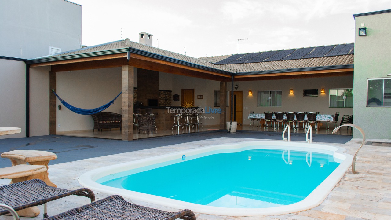Casa para alquiler de vacaciones em Olímpia (Thermas Dos Laranjais)
