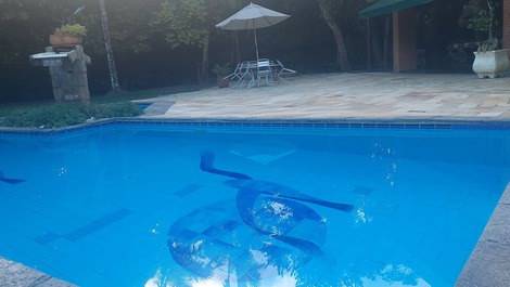 CASA TEMPORADA PRAIA GUARATUBA/BERTIOGA 80METRO DA AREIA