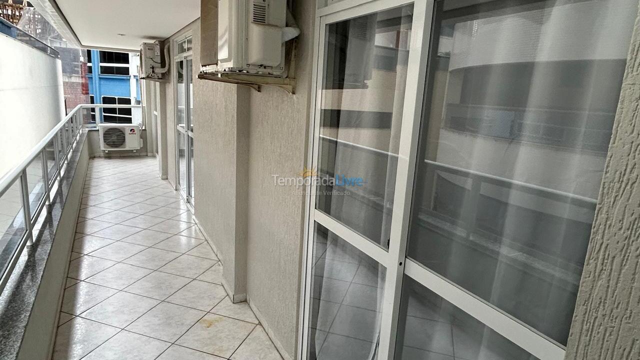 Apartamento para aluguel de temporada em Itapema (Centro)