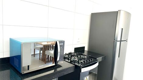 Lindo apartamento de 2 quartos próximo à praia