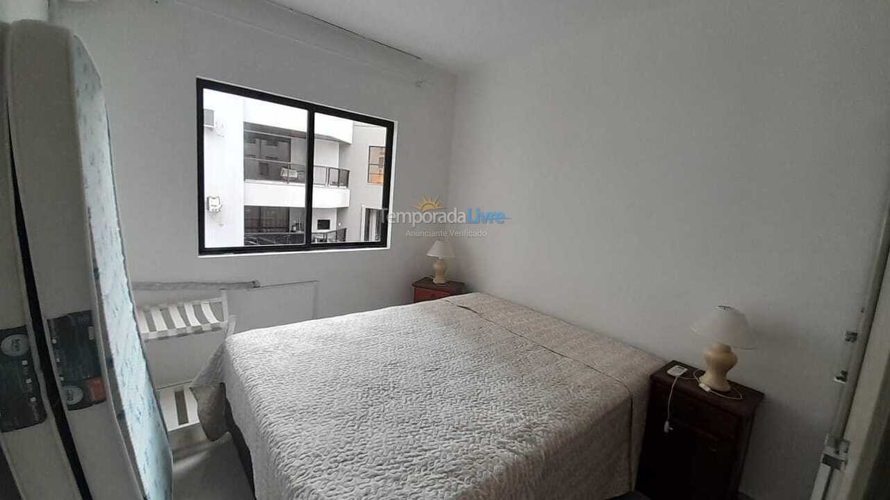 Apartamento para aluguel de temporada em Itapema (Meia Praia)