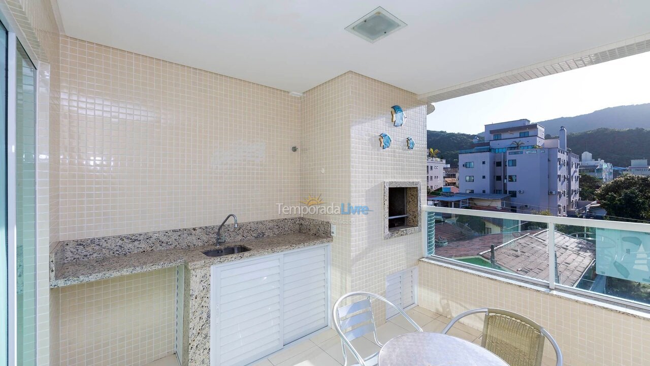Apartment for vacation rental in Bombinhas (Praia de Bombas)