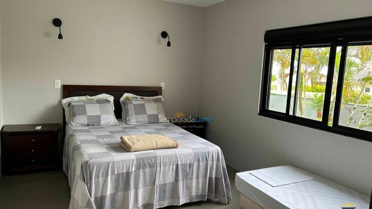 House for vacation rental in Florianopolis (Jurerê Internacional)