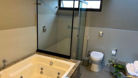 Perfect house for a well-deserved vacation in Jurerê