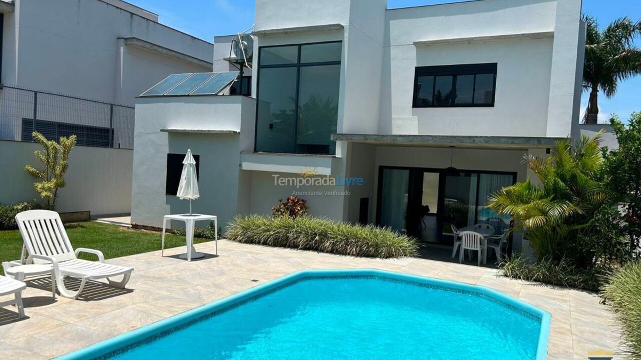 House for vacation rental in Florianopolis (Jurerê Internacional)