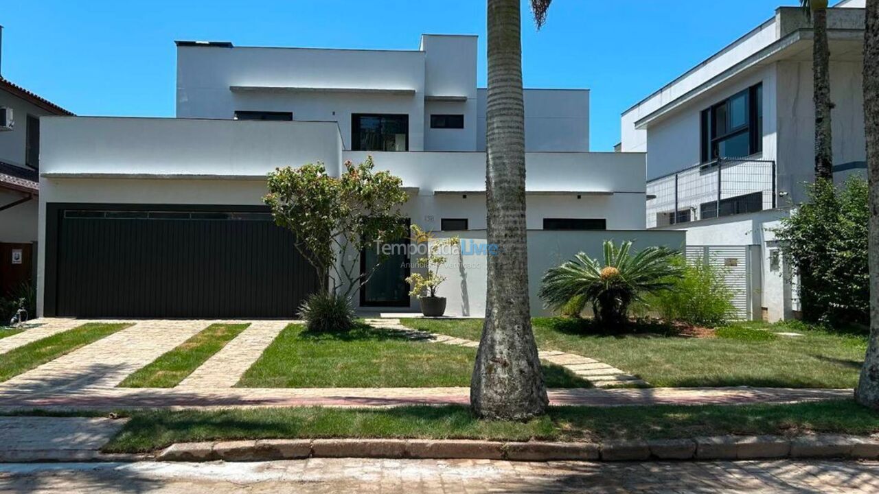 House for vacation rental in Florianopolis (Jurerê Internacional)