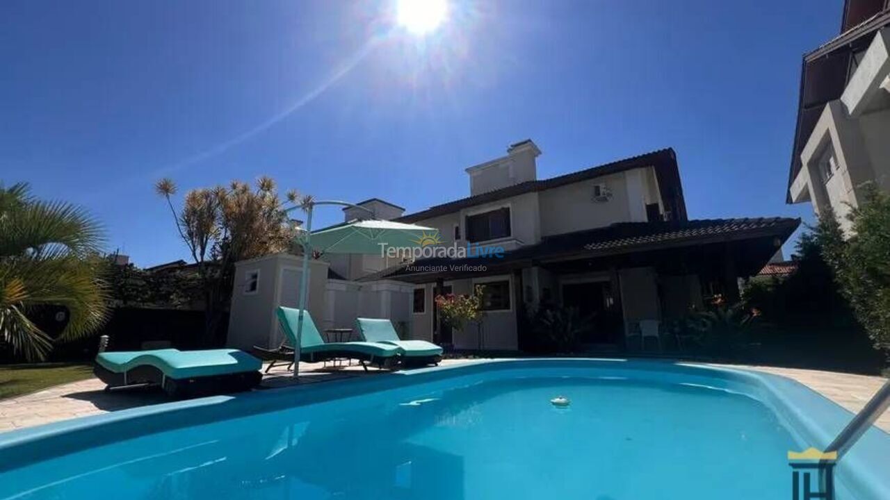 Casa para aluguel de temporada em Florianopolis (Jurerê Internacional)