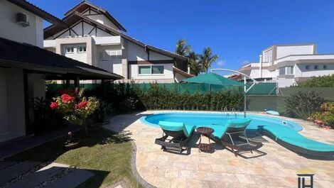 CASA DE 5 DORMITÓRIOS PARA LOCAÇÃO DE TEMPORADA JURERÊ INTERNACIONAL