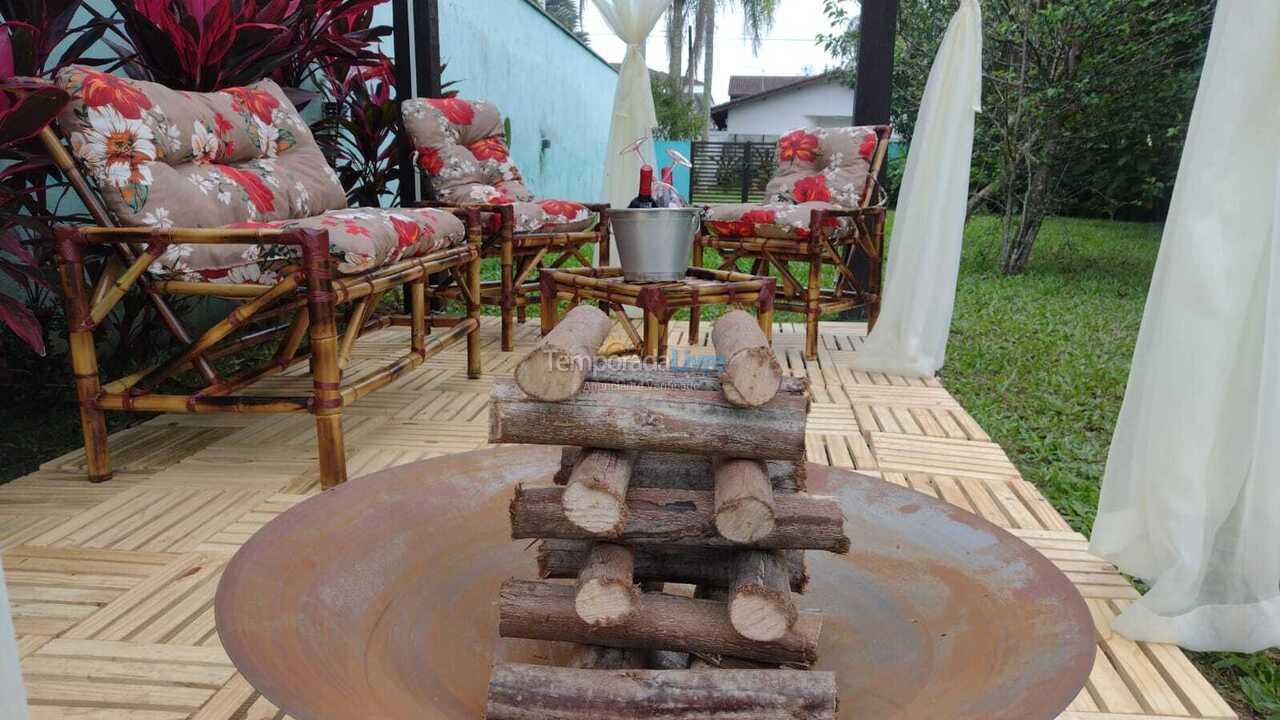 Casa para aluguel de temporada em Guarujá (Praia do Pernambuco)