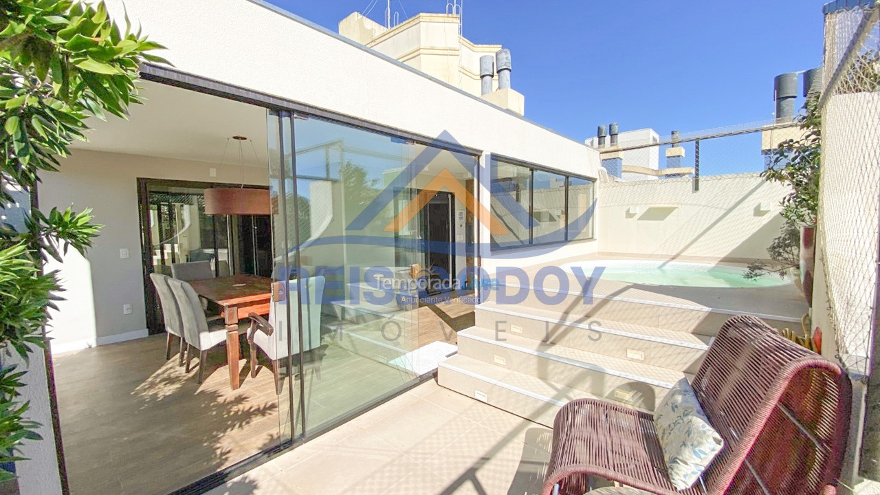 Apartamento para aluguel de temporada em Florianópolis (Jurere Tradicional)