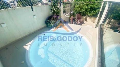 COBERTURA PRÓXIMA A PRAIA JURERE FLORIANOPOLIS - JACUZZI