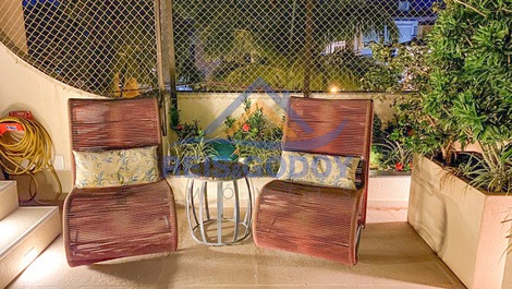 COBERTURA PRÓXIMA A PRAIA JURERE FLORIANOPOLIS - JACUZZI