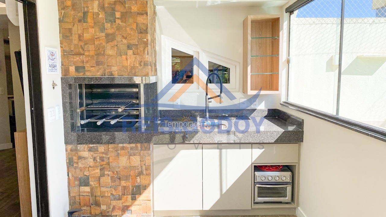 Apartamento para aluguel de temporada em Florianópolis (Jurere Tradicional)