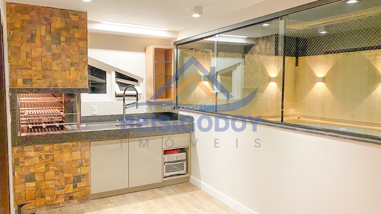 Apartamento para aluguel de temporada em Florianópolis (Jurere Tradicional)