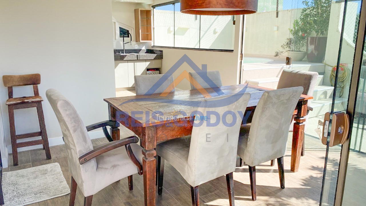 Apartamento para aluguel de temporada em Florianópolis (Jurere Tradicional)