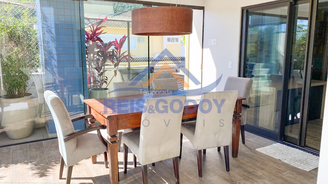 Apartamento para aluguel de temporada em Florianópolis (Jurere Tradicional)