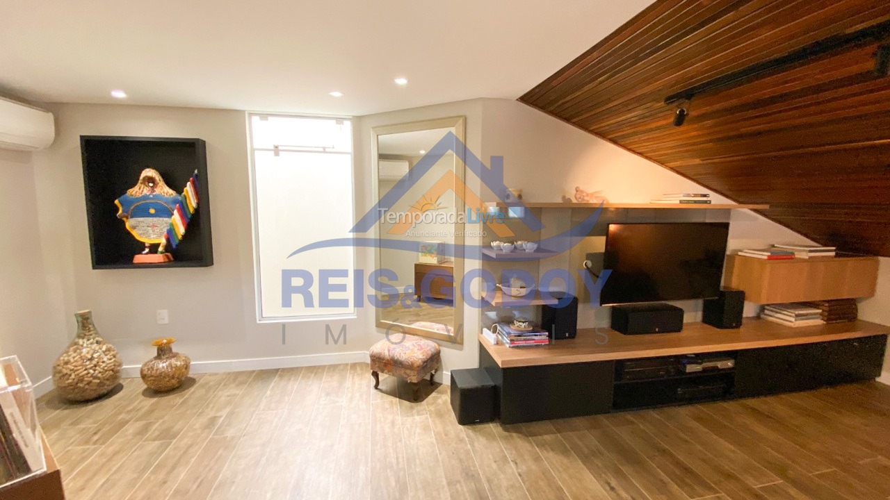 Apartamento para aluguel de temporada em Florianópolis (Jurere Tradicional)