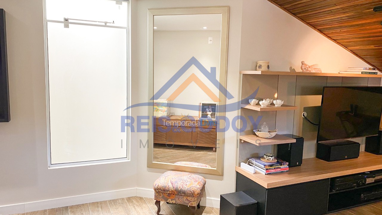 Apartamento para aluguel de temporada em Florianópolis (Jurere Tradicional)