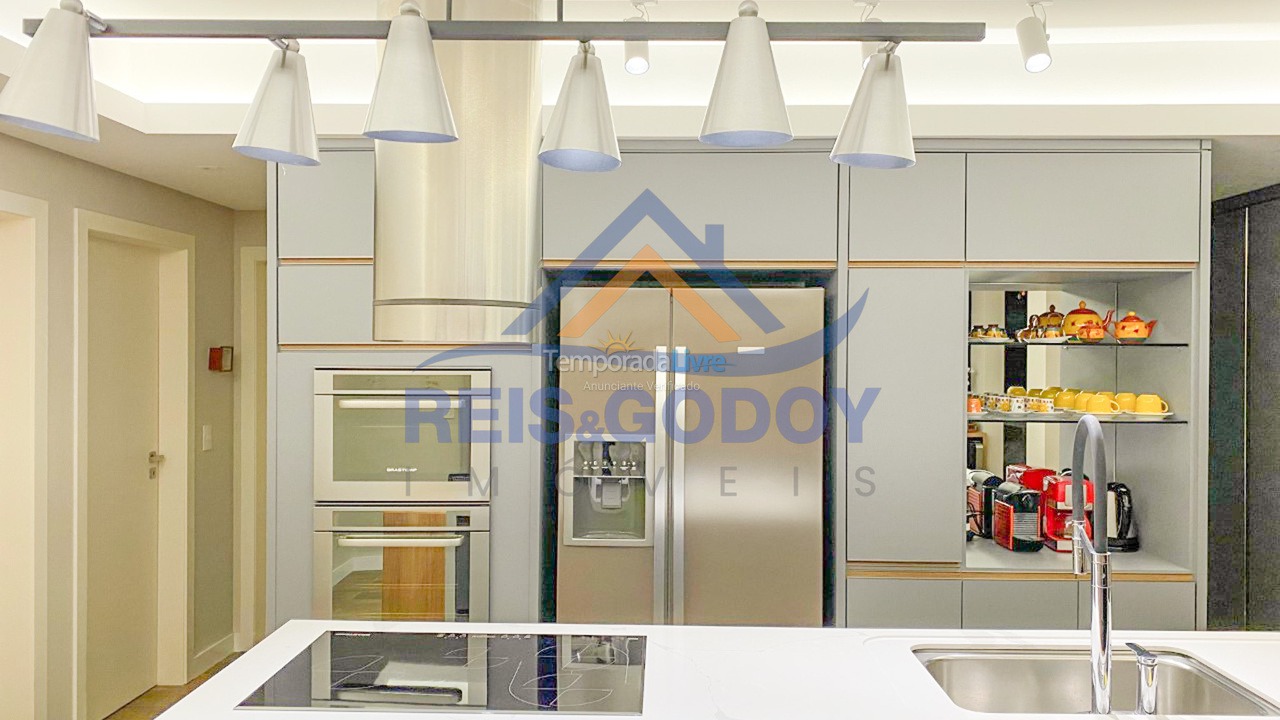 Apartamento para aluguel de temporada em Florianópolis (Jurere Tradicional)