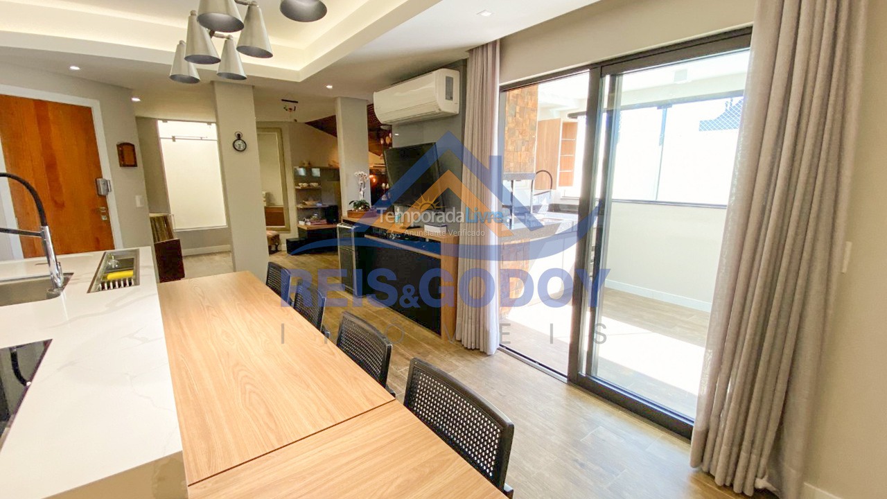 Apartamento para aluguel de temporada em Florianópolis (Jurere Tradicional)