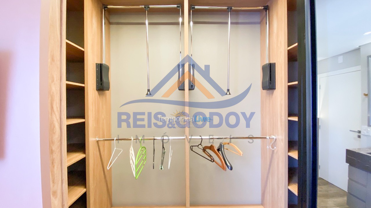 Apartamento para aluguel de temporada em Florianópolis (Jurere Tradicional)