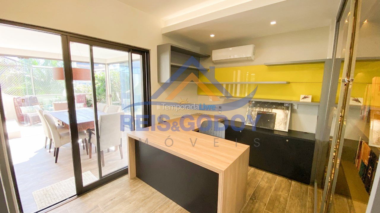 Apartamento para aluguel de temporada em Florianópolis (Jurere Tradicional)