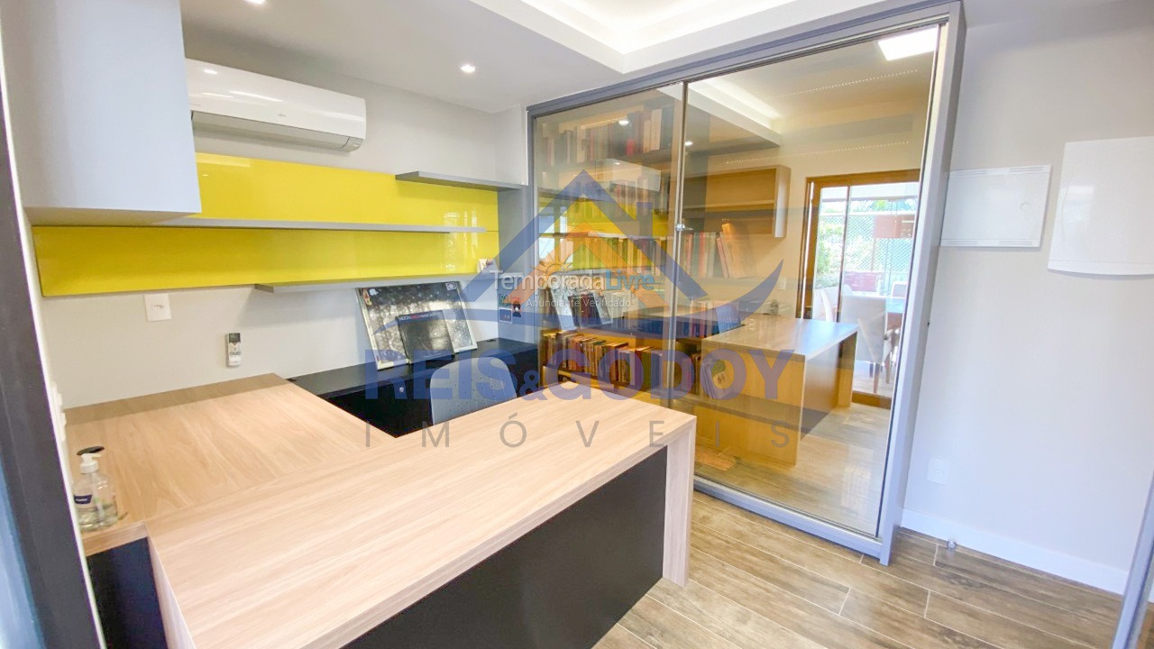 Apartamento para aluguel de temporada em Florianópolis (Jurere Tradicional)