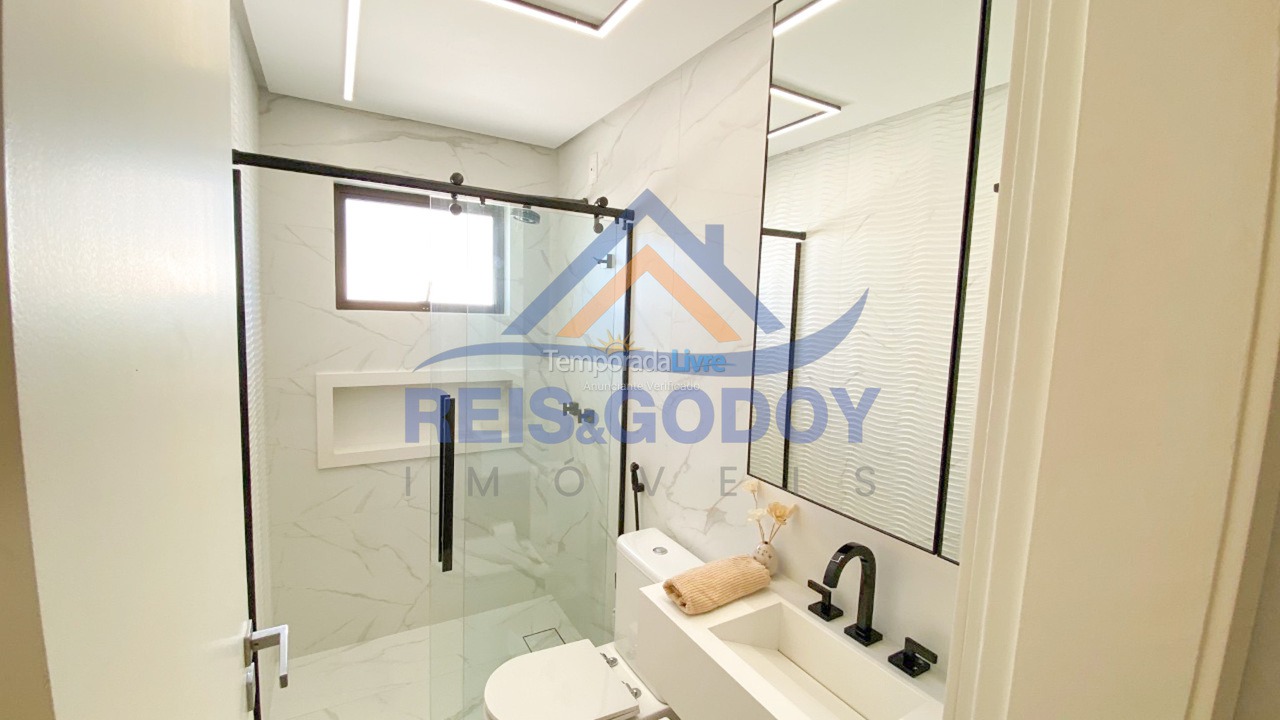 Apartamento para aluguel de temporada em Florianópolis (Jurere Tradicional)