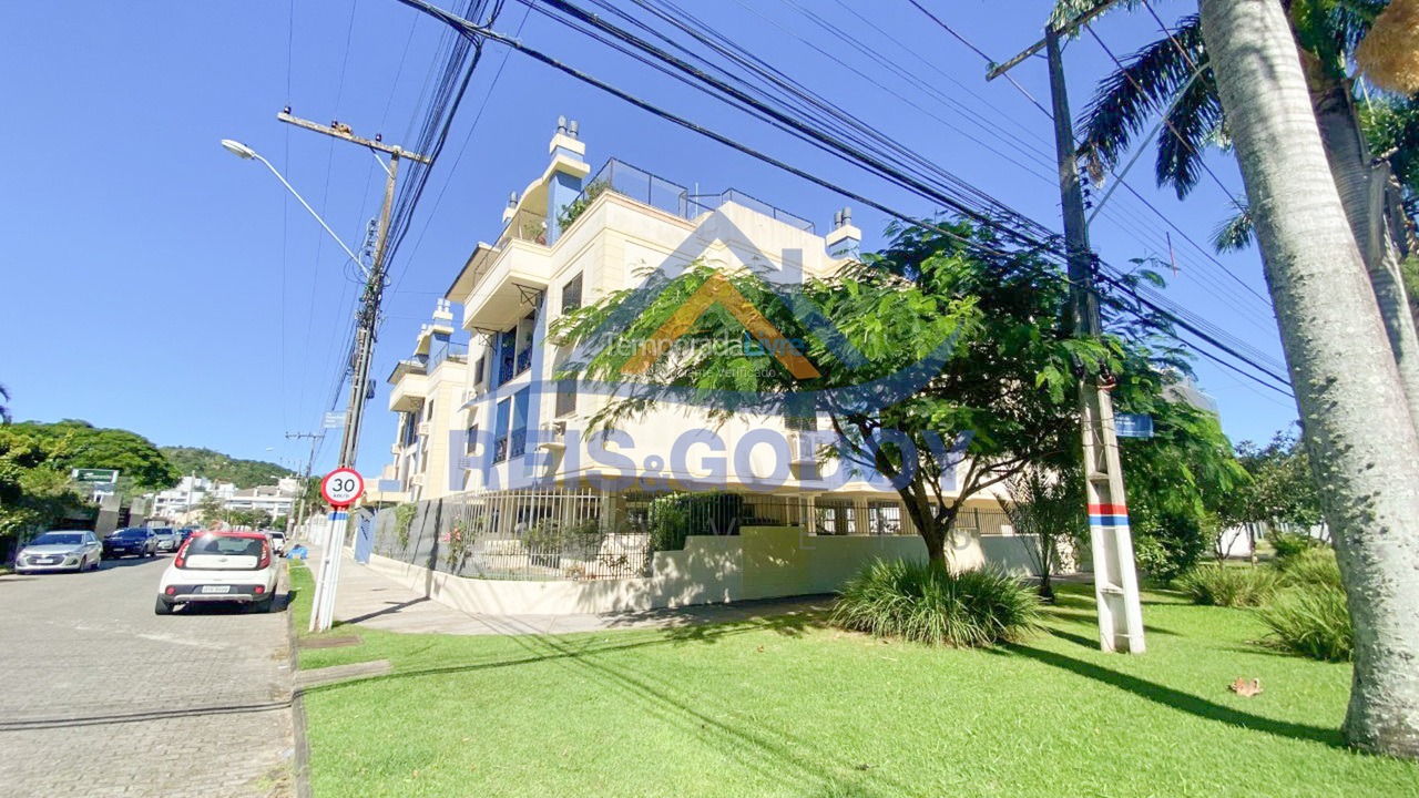 Apartamento para aluguel de temporada em Florianópolis (Jurere Tradicional)