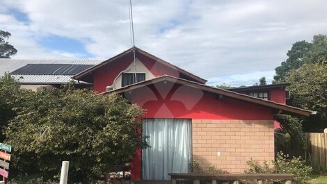 House for 12 people with 4 bedrooms in Ibiraquera / Imbituba