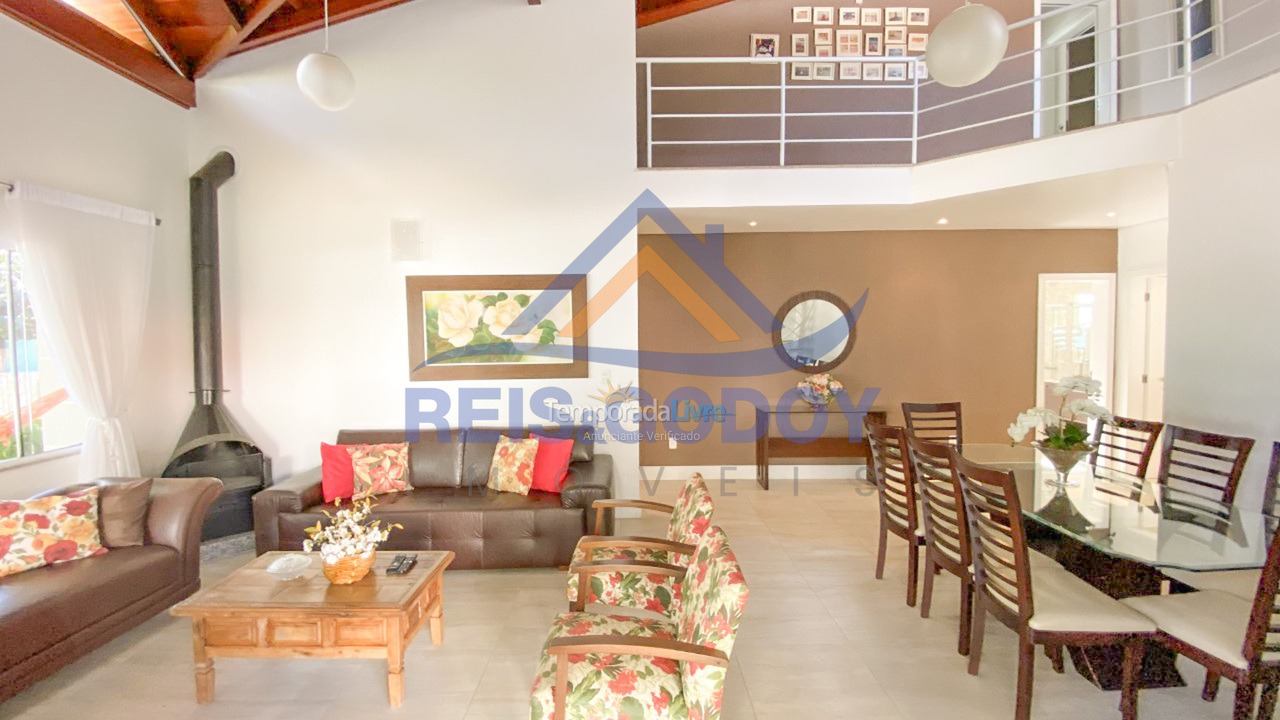 Casa para aluguel de temporada em Florianópolis (Jurere Tradicional)