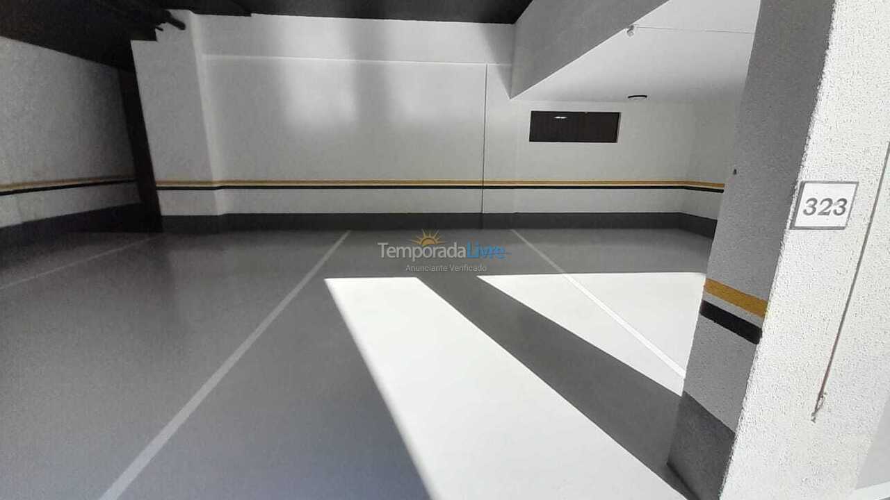 Apartamento para aluguel de temporada em Itapema (Meia Praia)