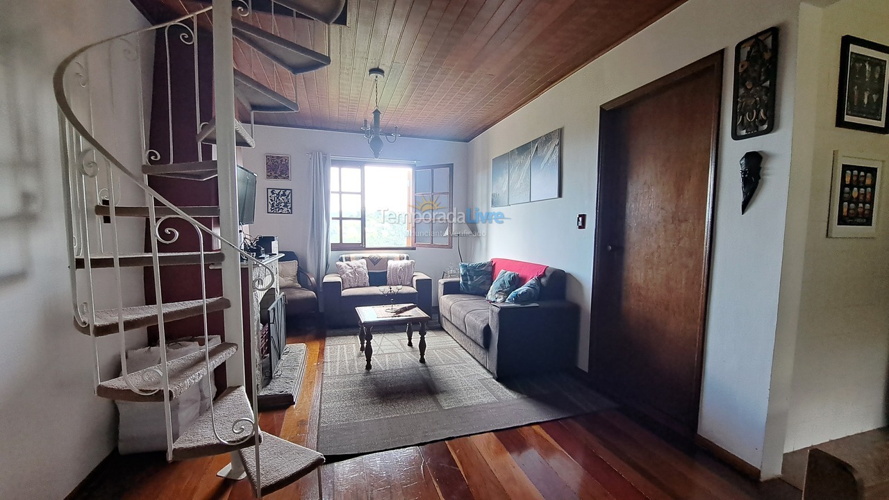 Apartamento para alquiler de vacaciones em Campos do Jordão (Vila Floresta)