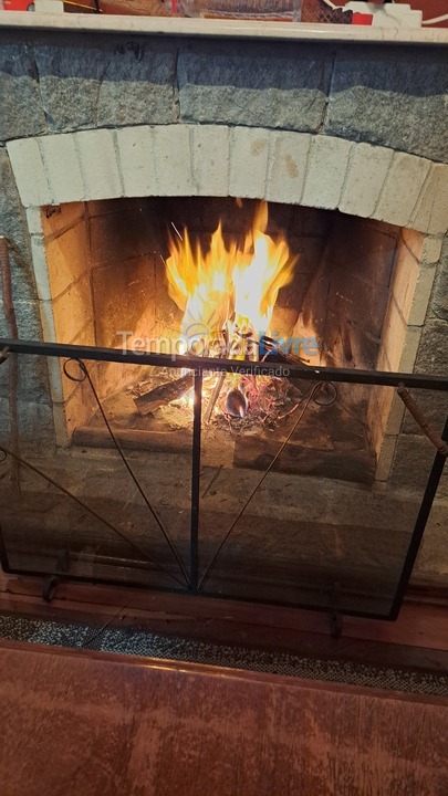 Apartamento para alquiler de vacaciones em Campos do Jordão (Vila Floresta)