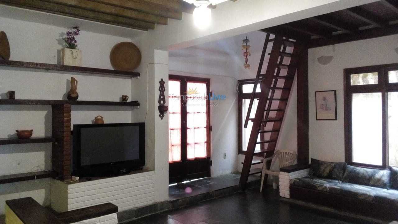 Casa para alquiler de vacaciones em Caraguatatuba (Martim de Sá)